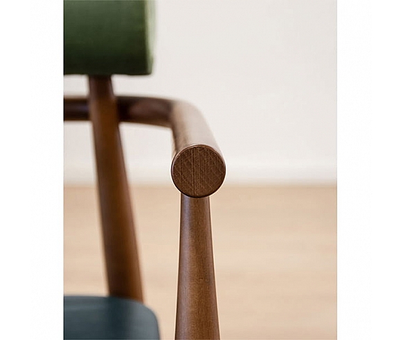 BHI 1603-C4 armchair